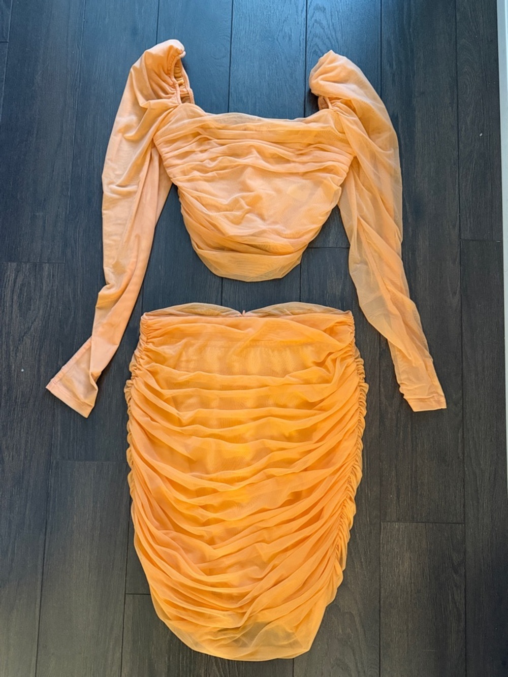 Babaton tangerine set